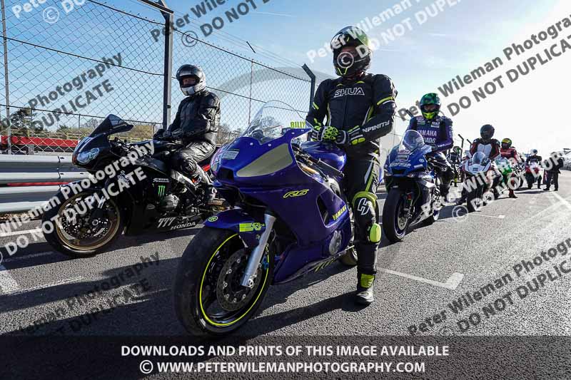 donington no limits trackday;donington park photographs;donington trackday photographs;no limits trackdays;peter wileman photography;trackday digital images;trackday photos